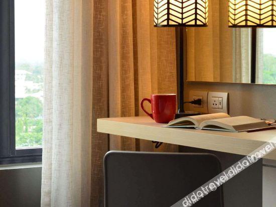Summit Hotel Greenhills Quezon City Bagian luar foto