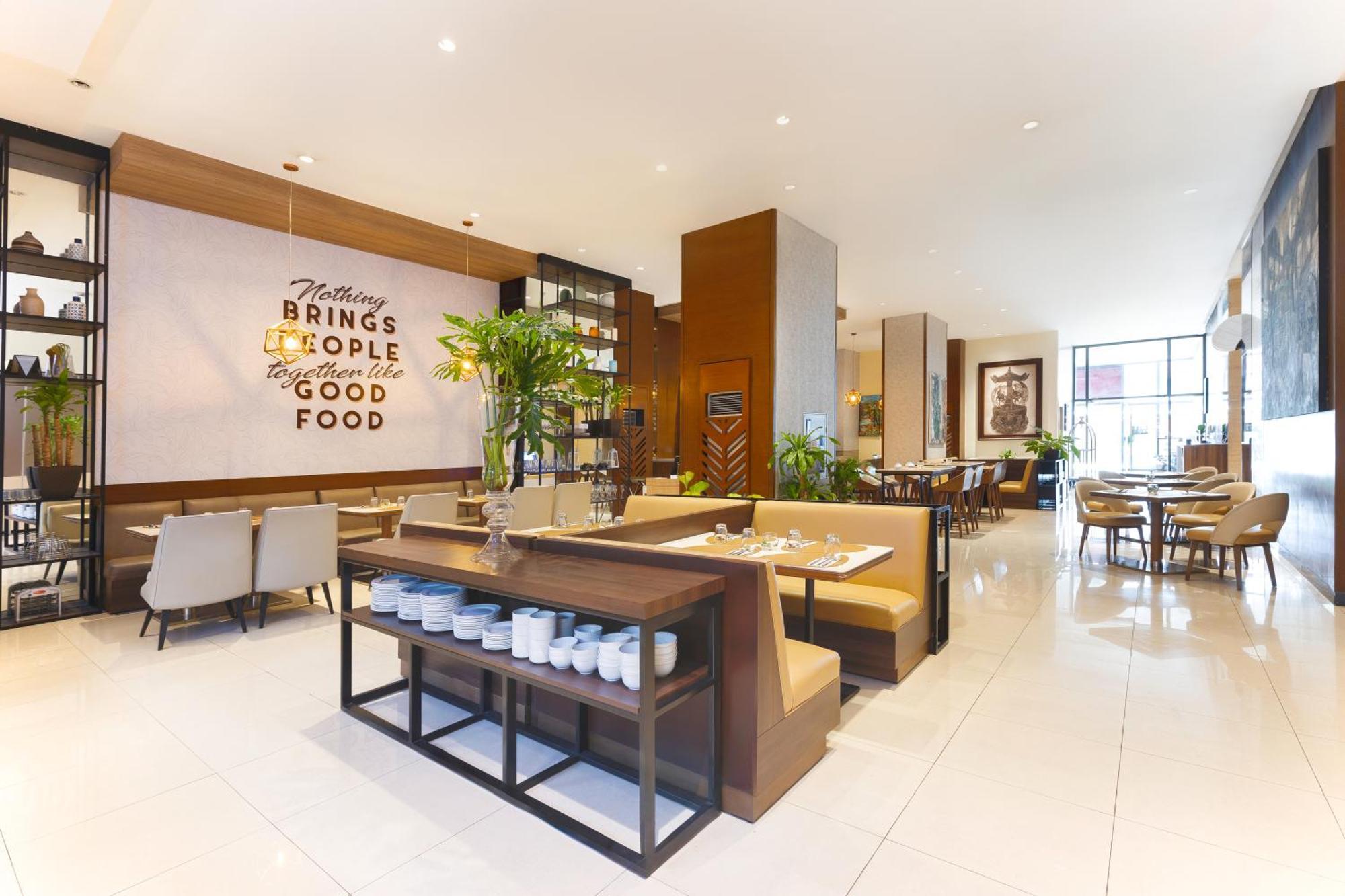 Summit Hotel Greenhills Quezon City Bagian luar foto