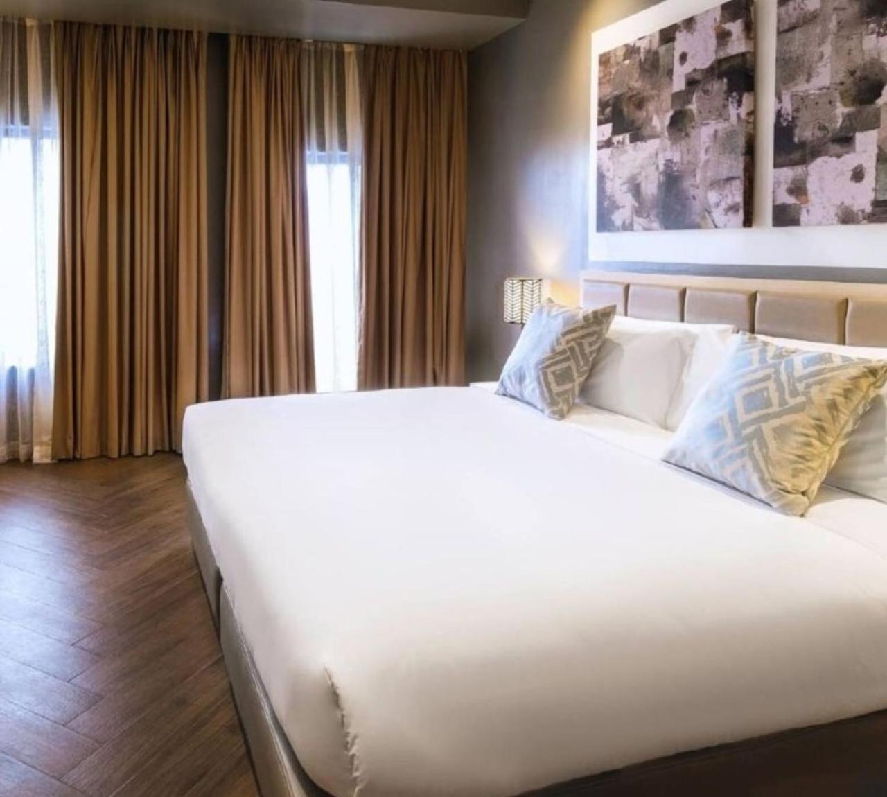 Summit Hotel Greenhills Quezon City Bagian luar foto