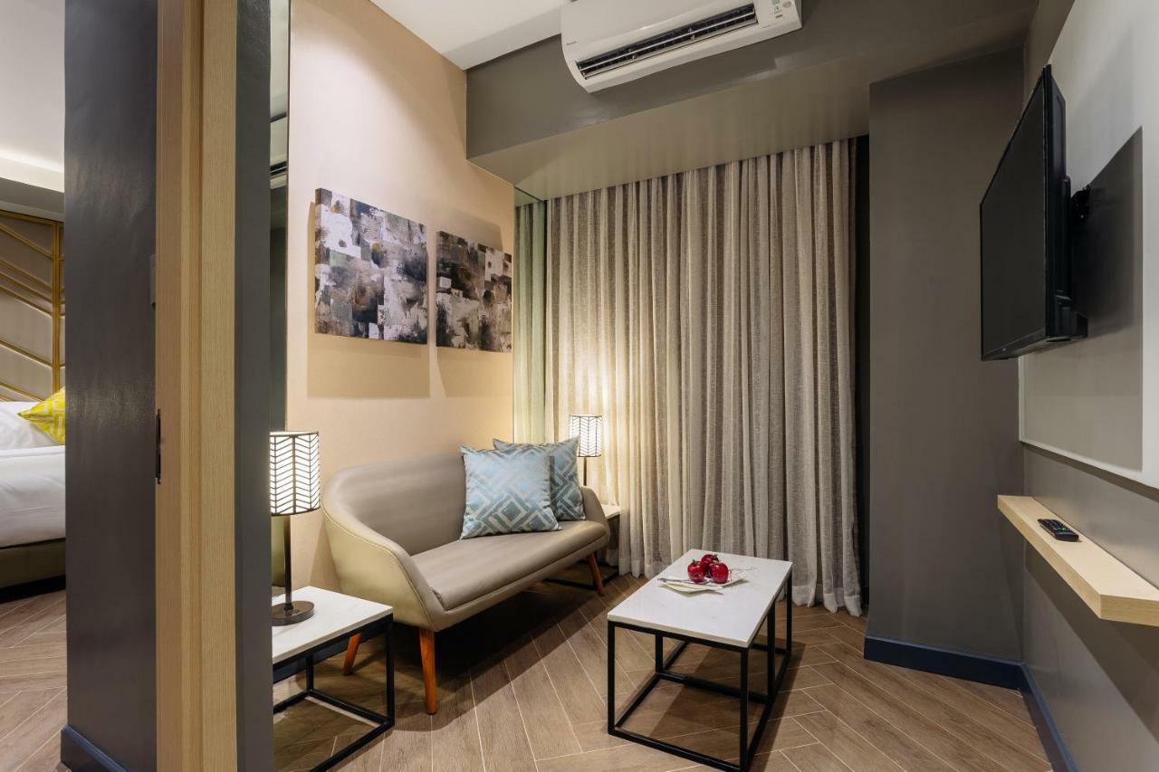 Summit Hotel Greenhills Quezon City Bagian luar foto