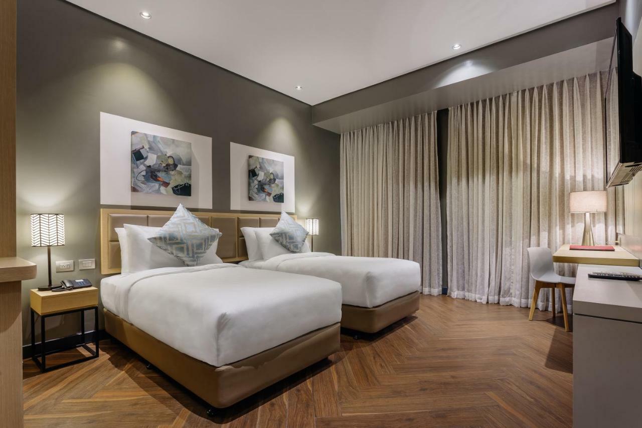 Summit Hotel Greenhills Quezon City Bagian luar foto