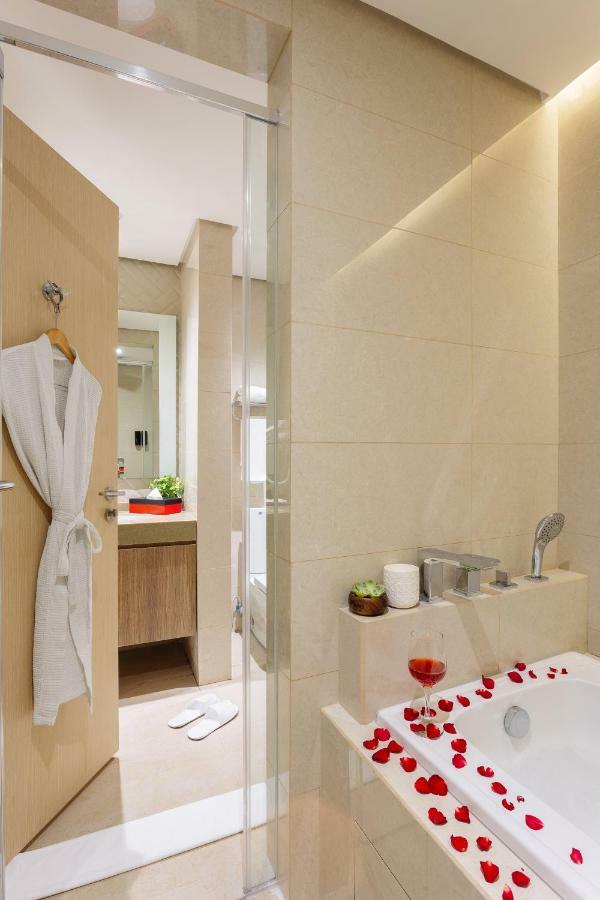 Summit Hotel Greenhills Quezon City Bagian luar foto