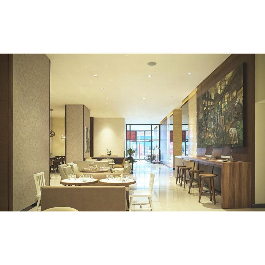 Summit Hotel Greenhills Quezon City Bagian luar foto