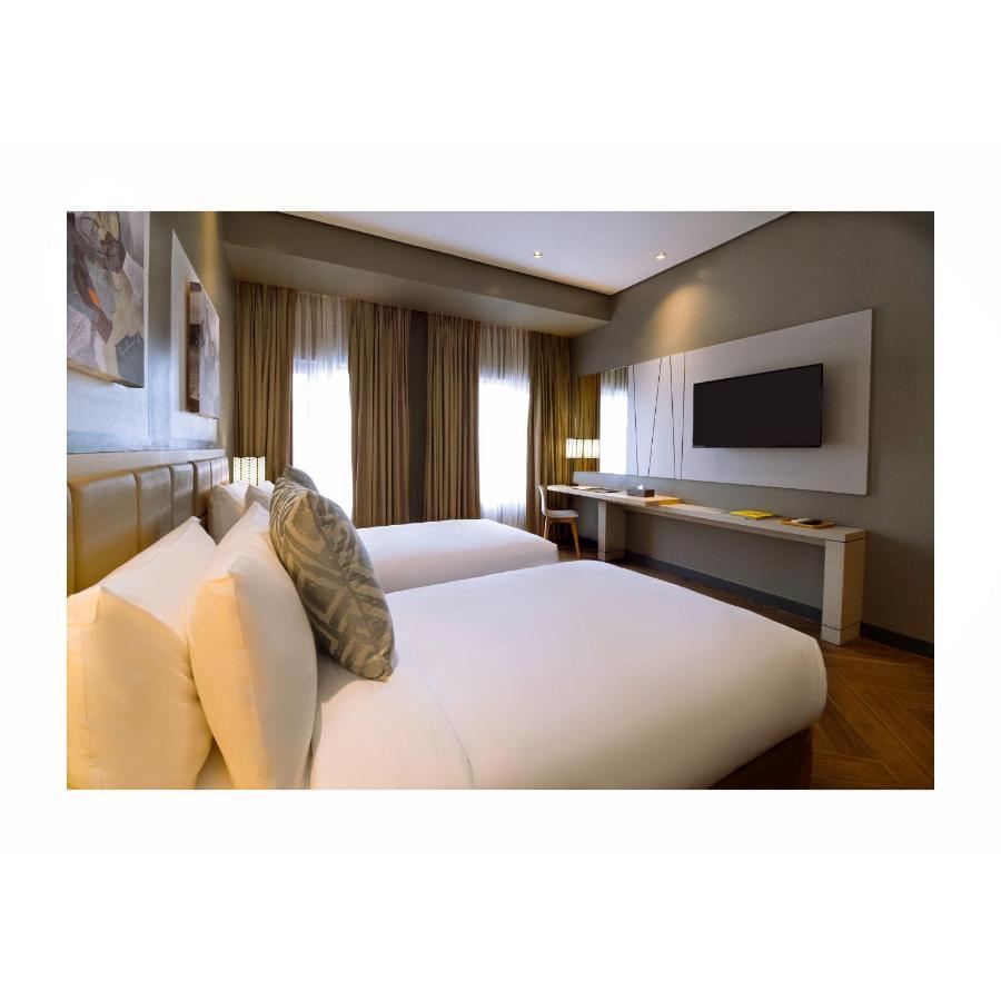 Summit Hotel Greenhills Quezon City Bagian luar foto