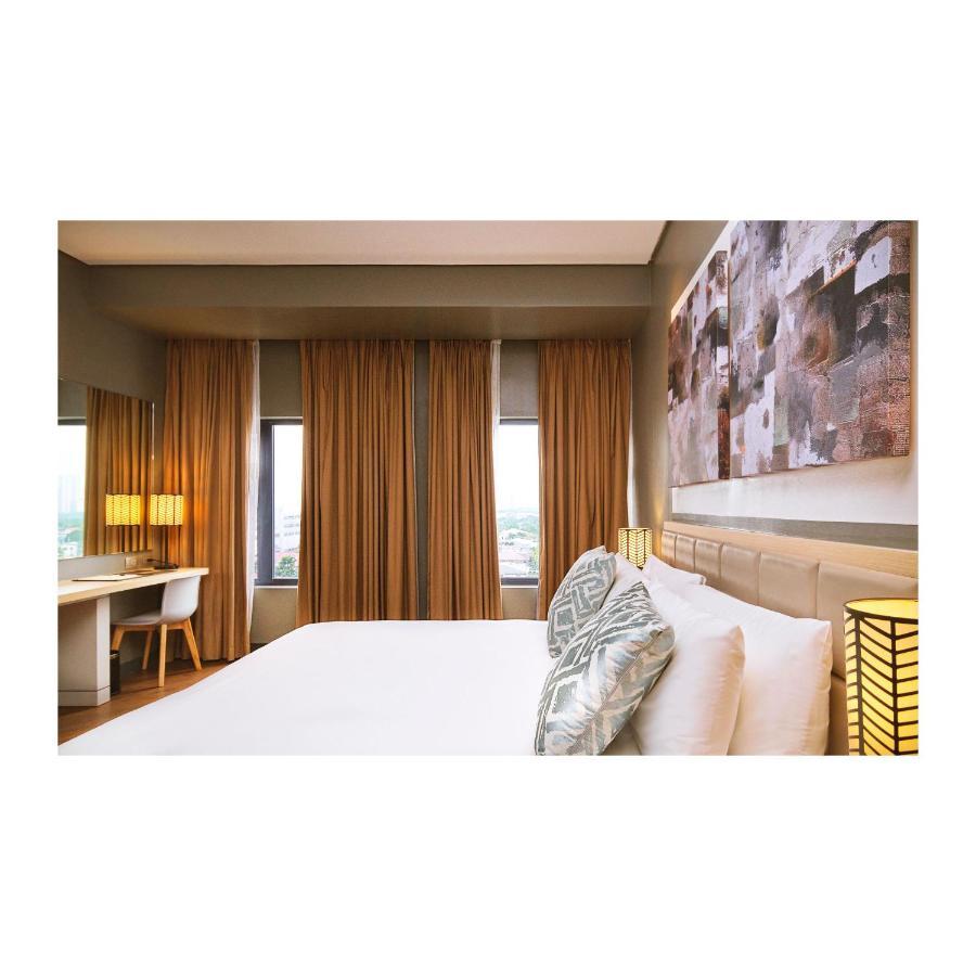 Summit Hotel Greenhills Quezon City Bagian luar foto