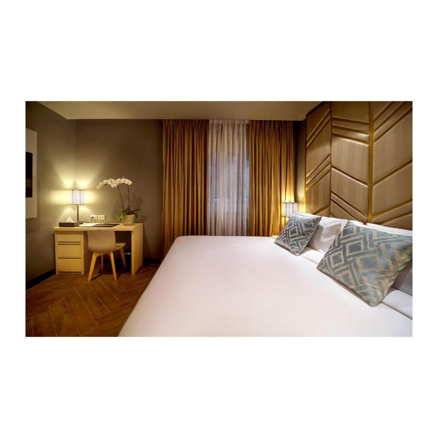 Summit Hotel Greenhills Quezon City Bagian luar foto